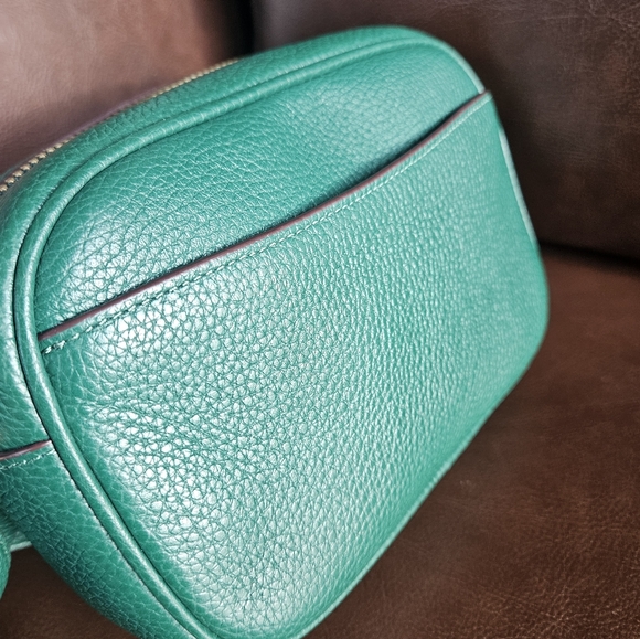 COACH DISNEY X Mickey & Minnie Holiday Crossbody Bag No. H2381-CN924 - Picture 7 of 11